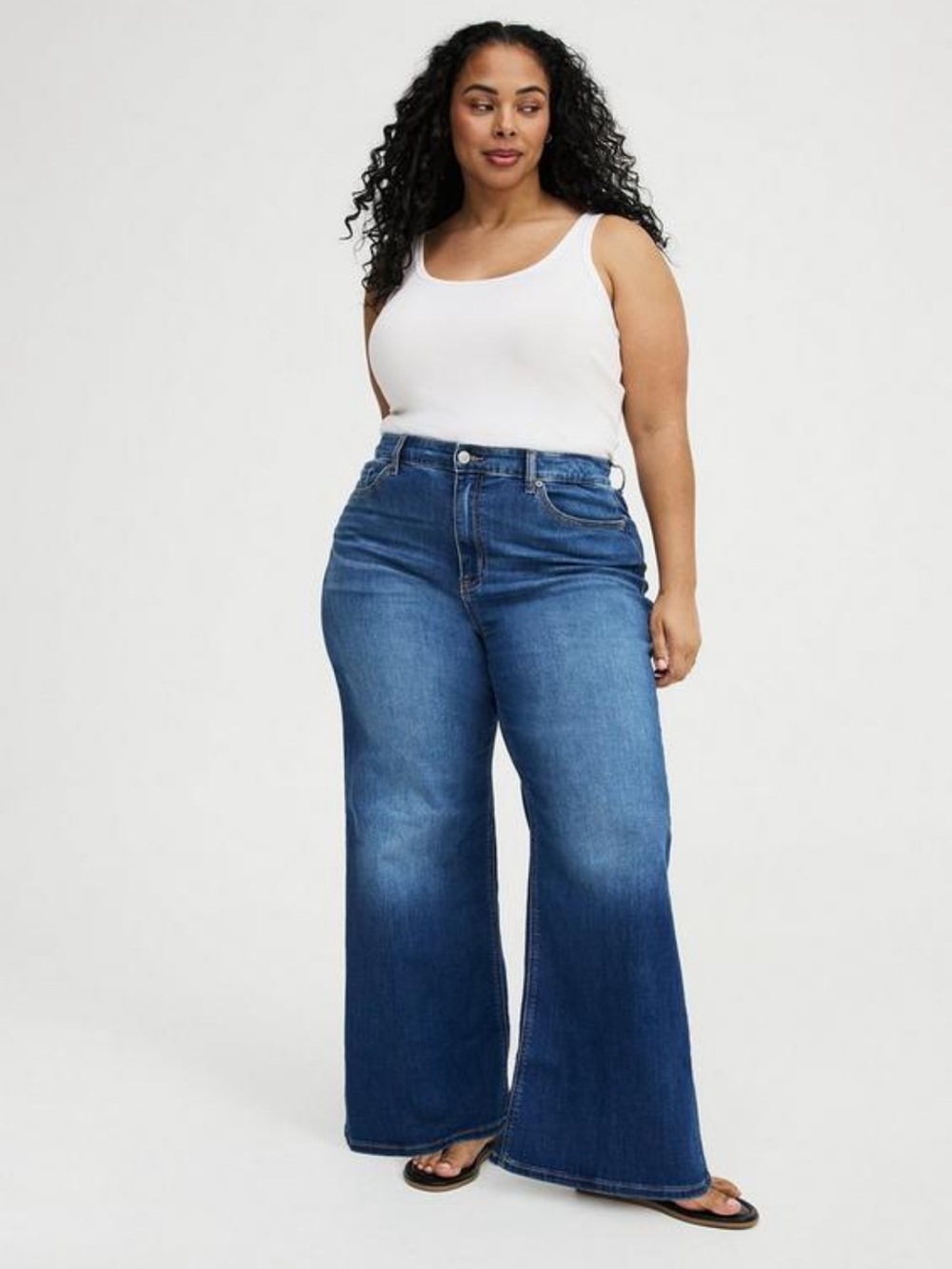 Torrid high rise wide leg vintage stretch jeans size 12R